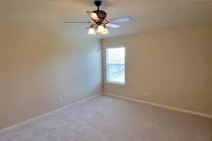 207 Wildcat Dr, Bastrop, TX 78602 - Photo 15