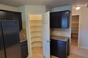 207 Wildcat Dr, Bastrop, TX 78602 - Photo 5