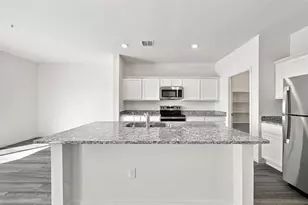 329 Sieders St, Taylor, TX 76574 - Photo 5