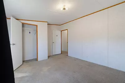 114 Pleasant Grove Loop, Elgin, TX 78621 - Photo 9