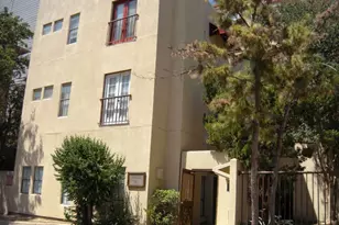 712 W 21st St, Austin, TX 78705 - Photo 1