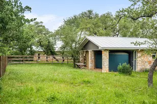 141 Lookout Dr, Wimberley, TX 78676 - Photo 33