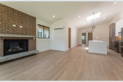 465 Starlight Village Loop #26, Leander, TX 78641 - Photo 5