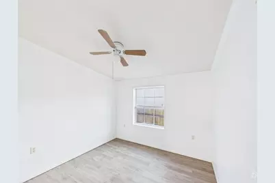 4601 Magin Meadow Drive, Austin, TX 78744 - Photo 5