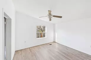 4601 Magin Meadow Dr, Austin, TX 78744 - Photo 9