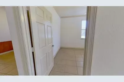 3000 Joe Dimaggio Boulevard #24 Bldg 7, Round Rock, TX 78665 - Photo 5