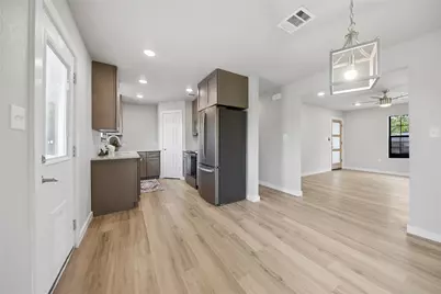 700 Rice Street, Rockdale, TX 76567 - Photo 9