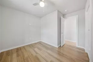 700 Rice St, Rockdale, TX 76567 - Photo 29