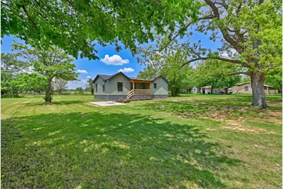 700 Rice Street, Rockdale, TX 76567 - Photo 23