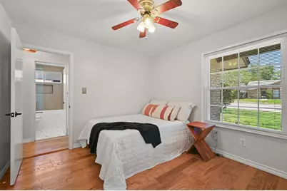 5300 Suburban Drive, Austin, TX 78745 - Photo 17