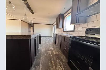 149 Castellana Way, Elgin, TX 78621 - Photo 5