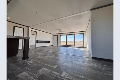 149 Castellana Way, Elgin, TX 78621 - Photo 11