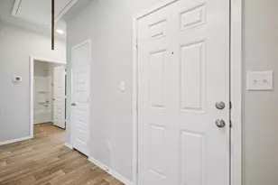 195 Cider Crk Dr, Elgin, TX 78621 - Photo 7