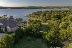 160 Lakefront Dr, Point Venture, TX 78645 - Photo 1