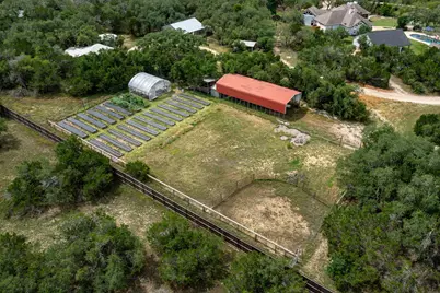 101 Sundance Trail, Dripping Springs, TX 78620 - Photo 31