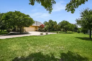 228 Neal Dr, Liberty Hill, TX 78642 - Photo 17