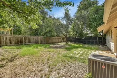 1902 Fair Oaks Drive, Austin, TX 78745 - Photo 23