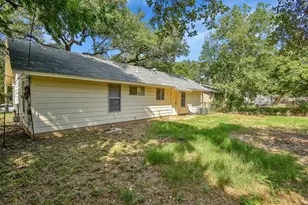 1902 Fair Oaks Dr, Austin, TX 78745 - Photo 21