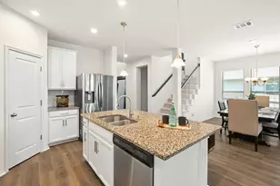 211 Brookside St, Hutto, TX 78634 - Photo 11