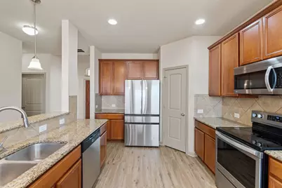 843 Avery Parkway, New Braunfels, TX 78130 - Photo 17