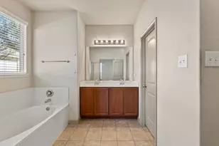 843 Avery Pkwy, New Braunfels, TX 78130 - Photo 11