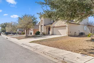 843 Avery Pkwy, New Braunfels, TX 78130 - Photo 1