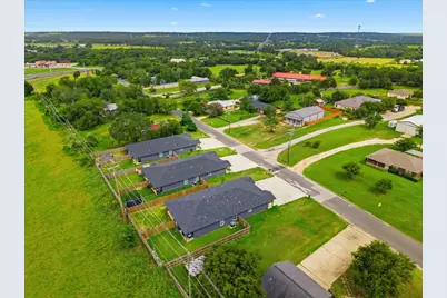 111 Fisher Street #A & B, Elgin, TX 78621 - Photo 3