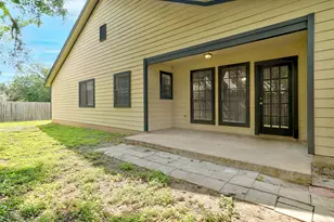 8704 Clearbrook Trail, Austin, TX 78729 - Photo 27