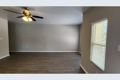 605 M L K Boulevard #A, Elgin, TX 78621 - Photo 3