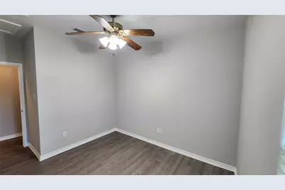 605 M L K Boulevard #A, Elgin, TX 78621 - Photo 11
