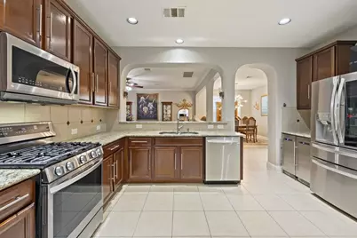 10800 Desert Willow Loop, Austin, TX 78748 - Photo 9