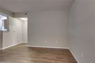 2320 Gracy Farms Ln, Austin, TX 78758 - Photo 5