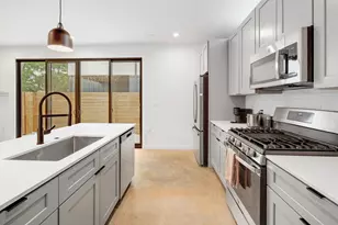 3409 Neal St, Austin, TX 78702 - Photo 9