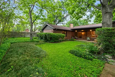 8610 Melshire Drive, Austin, TX 78757 - Photo 3