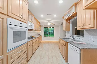 8610 Melshire Drive, Austin, TX 78757 - Photo 15