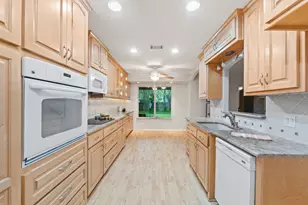 8610 Melshire Dr, Austin, TX 78757 - Photo 15