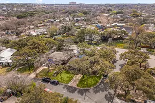 3015 Burning Oak Dr, Austin, TX 78704 - Photo 17