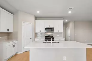 13709 Carper Dr, Manor, TX 78653 - Photo 7