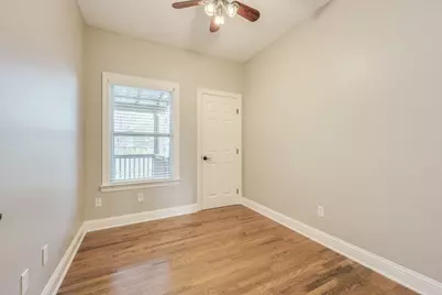 1300 Crestwood Road, Austin, TX 78722 - Photo 19