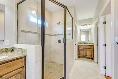 1300 Crestwood Road, Austin, TX 78722 - Photo 23