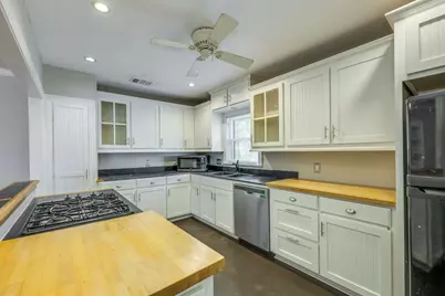 1300 Crestwood Road, Austin, TX 78722 - Photo 11