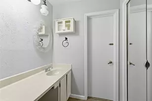 421 W San Antonio St, San Marcos, TX 78666 - Photo 11