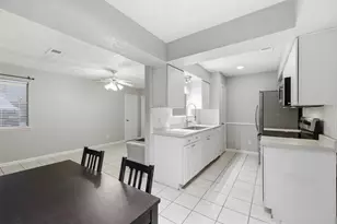 421 W San Antonio St, San Marcos, TX 78666 - Photo 5
