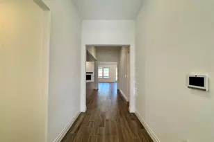 1301 White Daisy Ln, Georgetown, TX 78628 - Photo 5