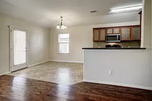 208 Wildcat Dr, Bastrop, TX 78602 - Photo 9
