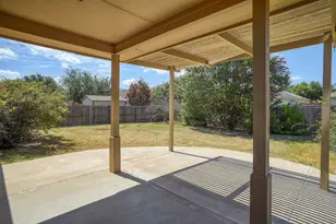 208 Wildcat Dr, Bastrop, TX 78602 - Photo 23
