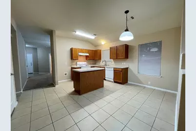 376 Spruce Drive, Kyle, TX 78640 - Photo 5