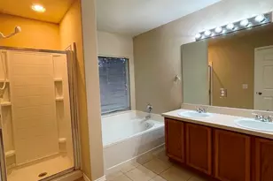 376 Spruce Dr, Kyle, TX 78640 - Photo 11