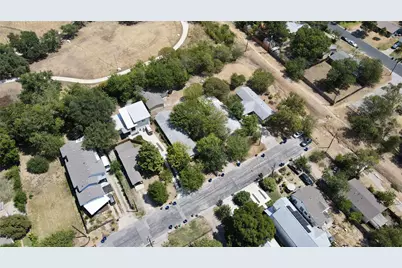 402 Swanee Drive, Austin, TX 78752 - Photo 15