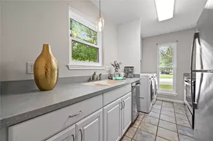 1601 Faro Dr, Austin, TX 78741 - Photo 7